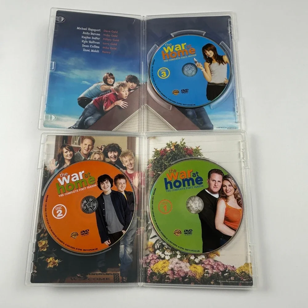 The War at Home The Complete First Season DVD 3-Disc Set Michael Rapaport Sitcom - Picture 6 of 6